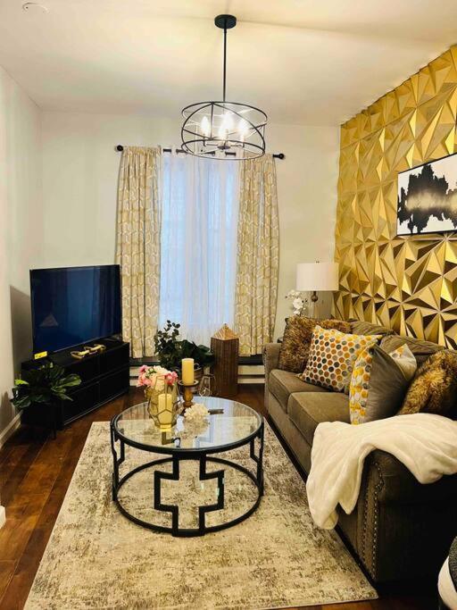 Brooklyn Golden Palace Ню Йорк Екстериор снимка